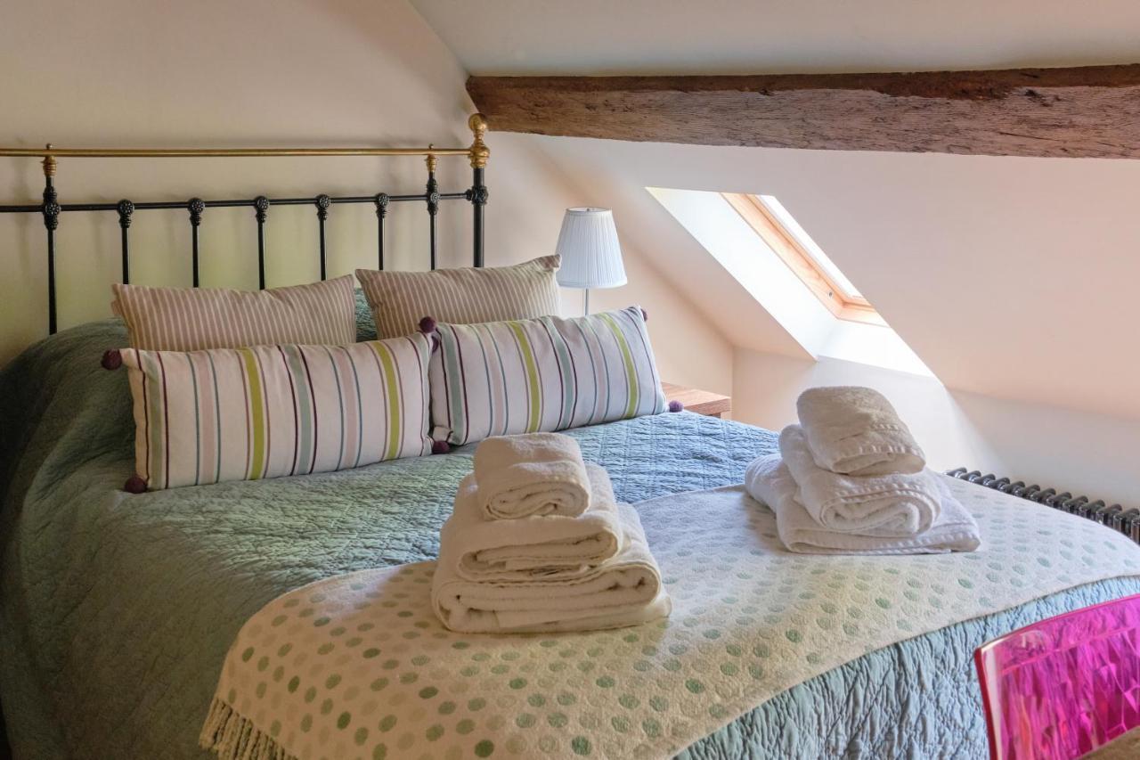 Woodpecker Loft At Millfields Farm Cottages Ashbourne  Exterior foto